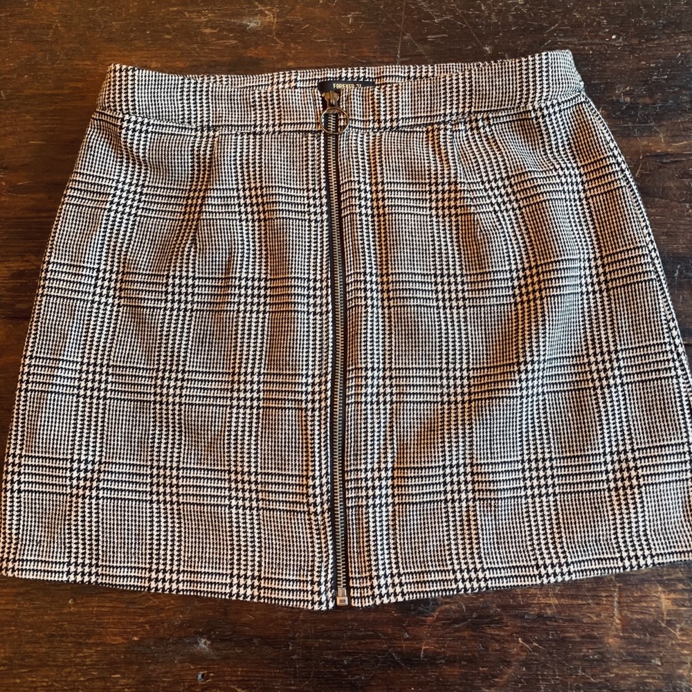 Houndstooth mini skirt NWOT